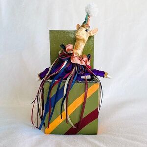 Katherine’s Collection Vintage Giraffe Music Box By Wayne Kleski